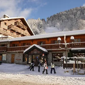 Les Grangettes 2*, Méribel France